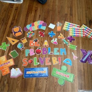 Classroom Bulletin Board / Wall Decor Set